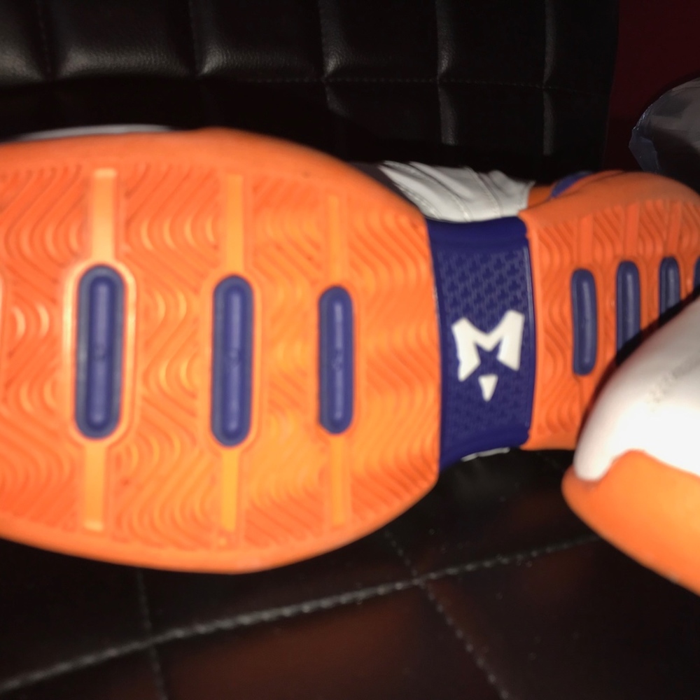 Starbury's - Picture 3 of 3